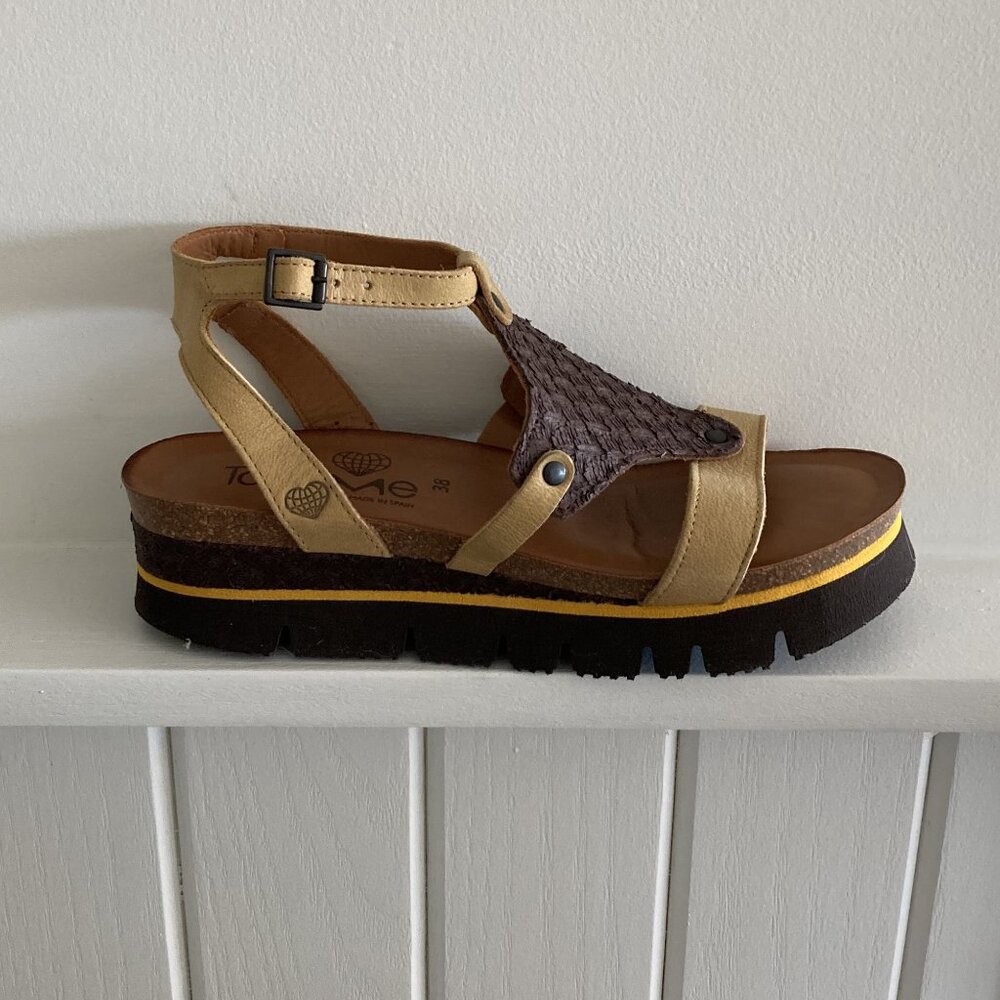 100%Genuine Soft Leather, Low Heel Sandals, mustard/brown/cognac, US 7.5